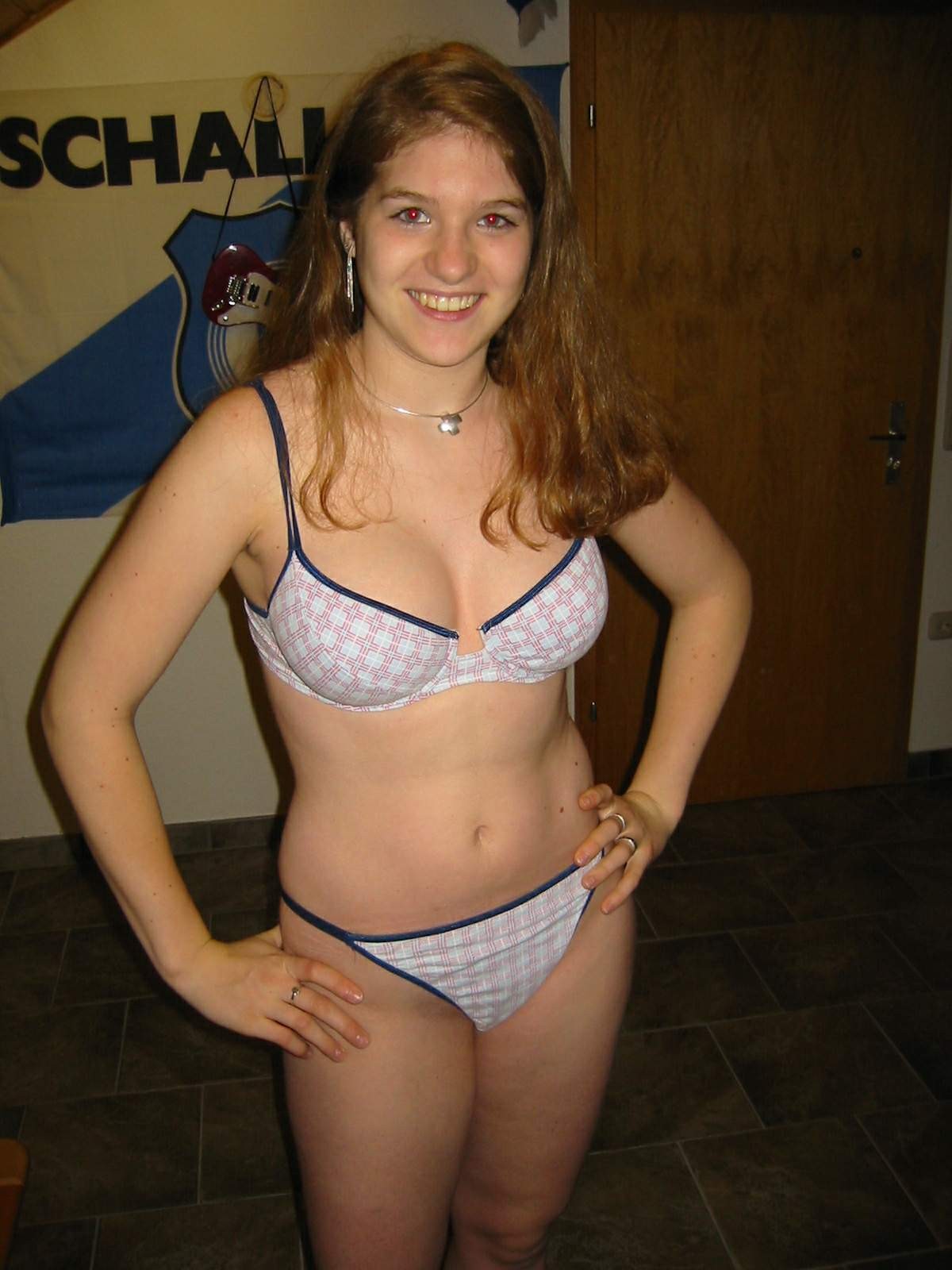 amateur women bikini andid