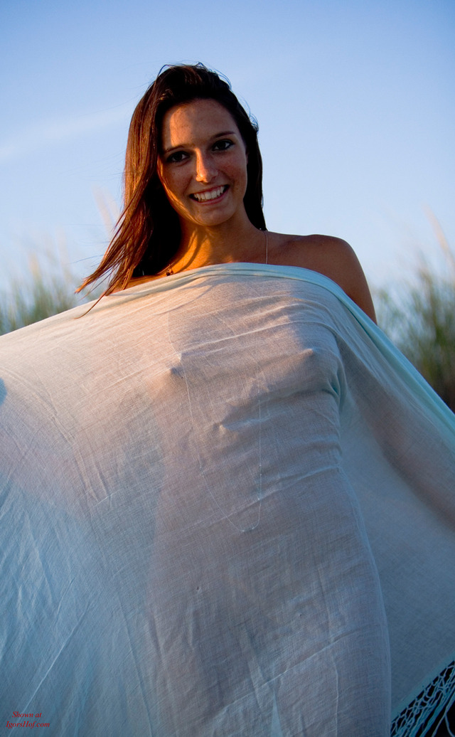 girl long nipples girl pics showing nude behind nipples through sheet
